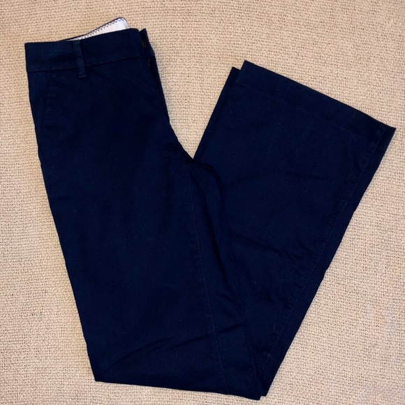 Lilly Pulitzer Main Line Fit Trousers in Navy - Picture 3 of 4